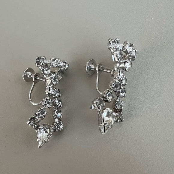 Beautifully Designed Rhinestone Drop Screw-Back Earrings - Picture 1 of 5